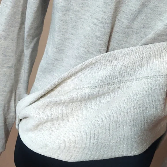 NWT Women's Jolt For Vanity Gray Aztec Patterned Sheer Knit Top - Picture 7 of 12